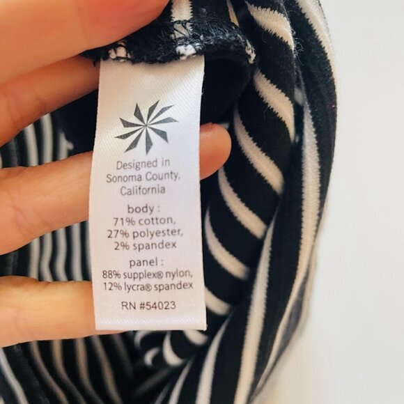 Athleta Dress Bodycon Scopp Neck Tank Stripes Black White XS Outdoor Activewear - Picture 8 of 10